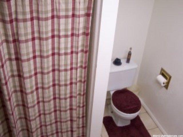 568 W 1460 N, Clinton, UT 84015 — photo 7