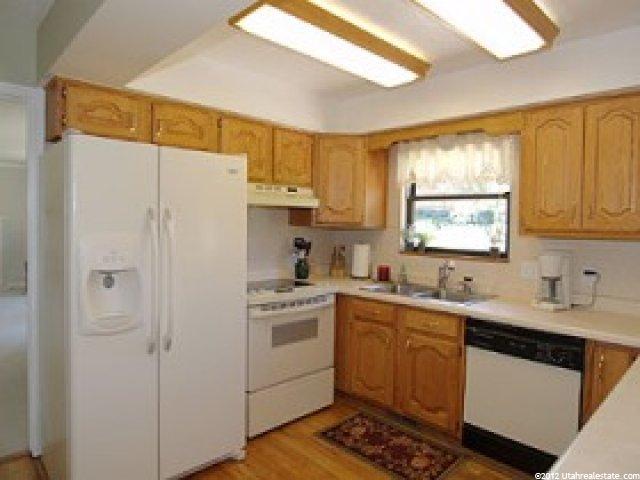 2544 E Montebello Dr S, Sandy, UT 84092 — photo 10