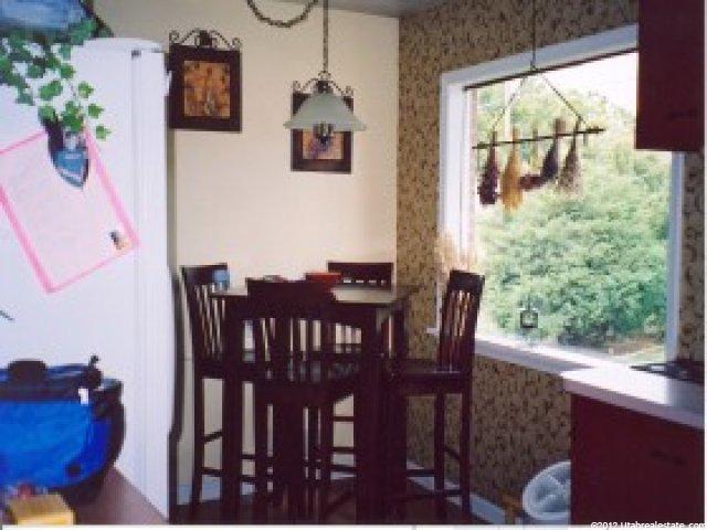 9075 S 260 E, Sandy, UT 84070 — photo 2