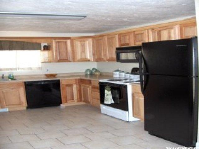 238 2nd St, Ogden, UT 84404 — photo 3