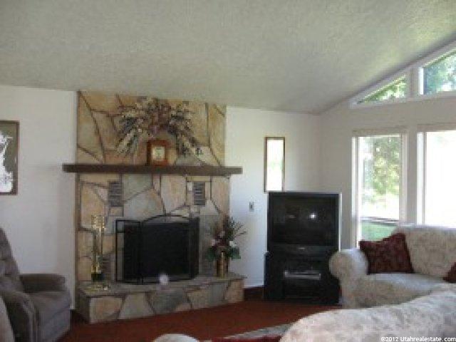 155 S 7000 E, Huntsville, UT 84317 — photo 11