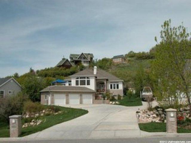 2113 Oak Ln, Layton, UT 84040 — photo 2