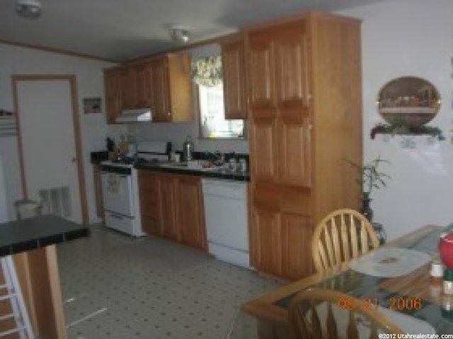544 W 800 S, Tremonton, UT 84337 — photo 5