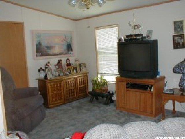 201 E Crusader Dr, Murray, UT 84107 — photo 5