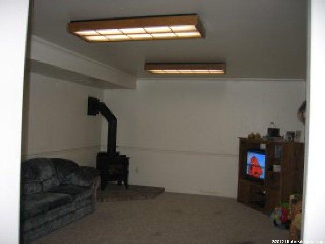 523 E Center St, Pleasant Grove, UT 84062 — photo 8