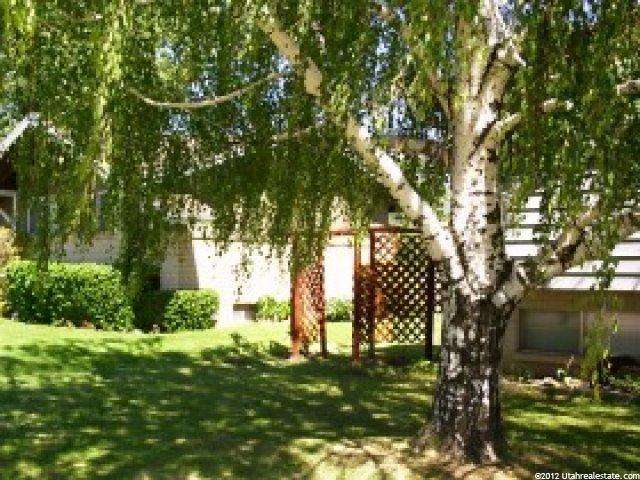940 Amethyst St, Layton, UT 84041 — photo 2