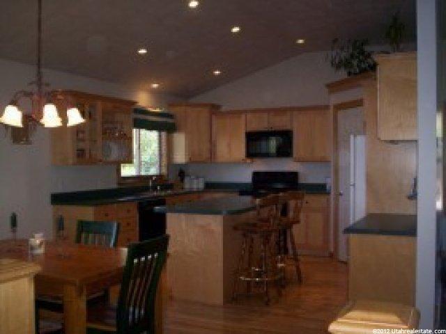 155 E 950 S, Kaysville, UT 84037 — photo 5