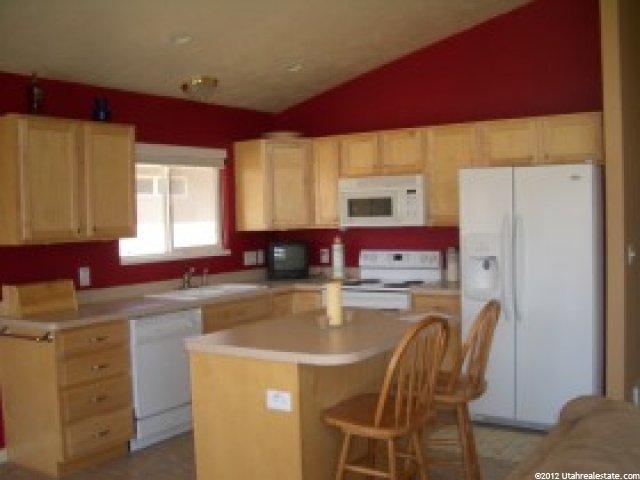 12702 S Diamondback Dr, Riverton, UT 84065 — photo 2