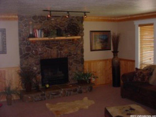 90 N Main St, Lewiston, UT 84320 — photo 2