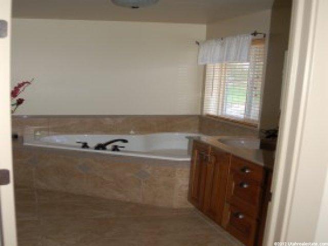 258 E 525 S, Providence, UT 84332 — photo 2