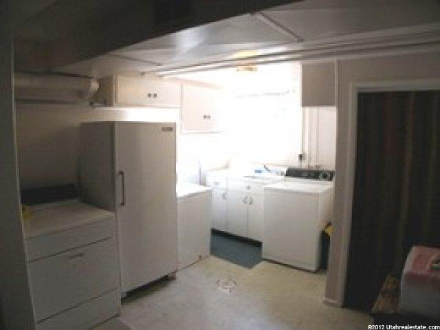 281 W 4400 S, Washington Terrace, UT 84405 — photo 12