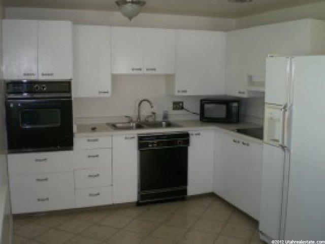 9946 Aster Ln, Sandy, UT 84094 — photo 2