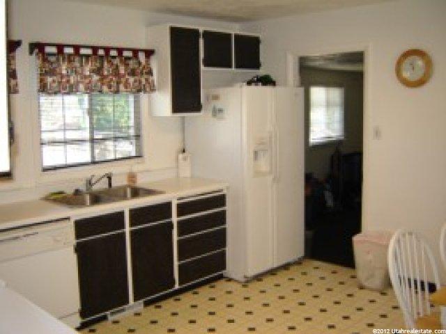 156 E 4475 S, Washington Terrace, UT 84405 — photo 4