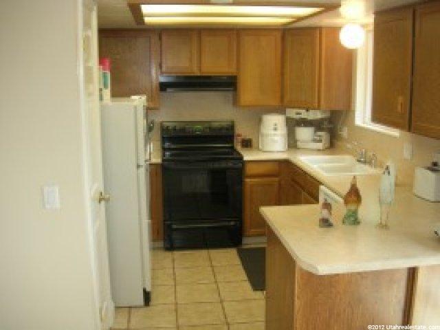 729 W 2300 N, West Bountiful, UT 84087 — photo 3