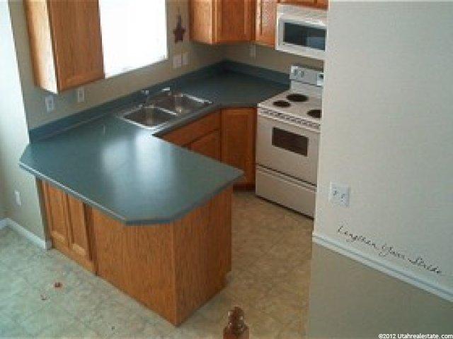 329 W 1980 S, Clearfield, UT 84015 — photo 4
