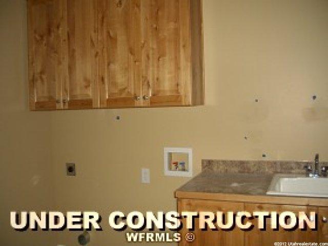 194 N 3225 W, Layton, UT 84041 — photo 2