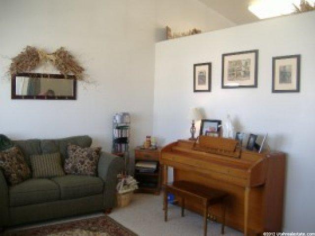 677 W 1960 N, Clinton, UT 84015 — photo 2
