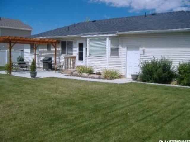 677 W 1960 N, Clinton, UT 84015 — photo 12