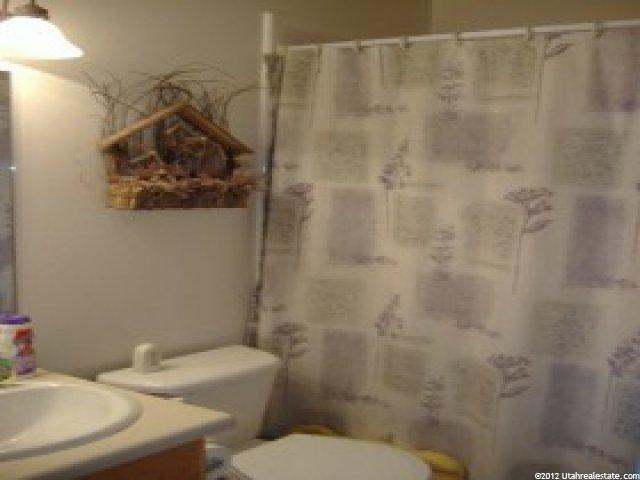 677 W 1960 N, Clinton, UT 84015 — photo 7