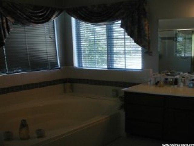 9891 Dolomite Ln, Sandy, UT 84094 — photo 10