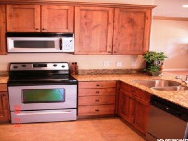 2095 S 550 W, Syracuse, UT 84075 — photo 3