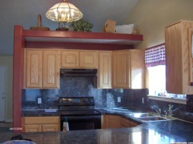 108 E 2550 S, Clearfield, UT 84015 — photo 6