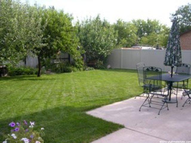 903 Walden Meadows Dr, Murray, UT 84123 — photo 8