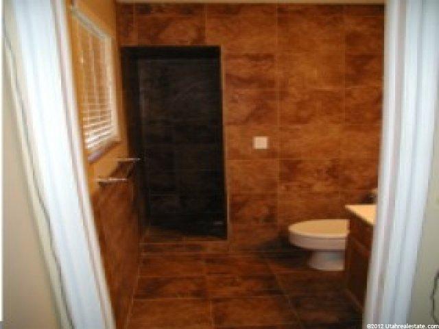 1126 N 1000 E, Layton, UT 84040 — photo 2