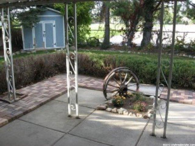215 Carlson Ave, Midvale, UT 84047 — photo 2