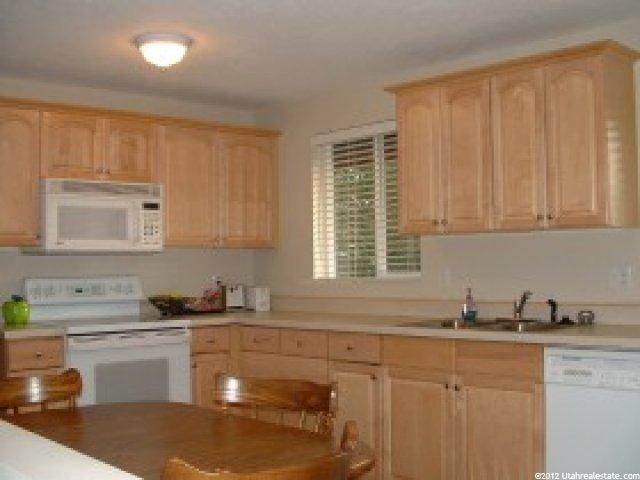 8179 Ivy Dr, Midvale, UT 84047 — photo 2