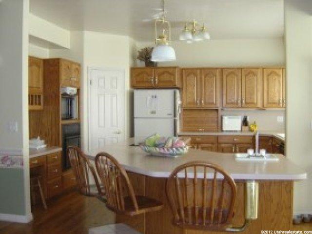 1217 N 3050 E, Layton, UT 84040 — photo 2