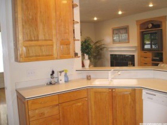870 E 2150 S, Bountiful, UT 84010 — photo 6