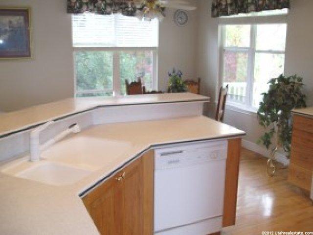 870 E 2150 S, Bountiful, UT 84010 — photo 7
