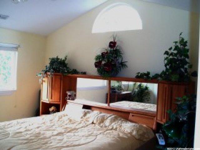 870 E 2150 S, Bountiful, UT 84010 — photo 8
