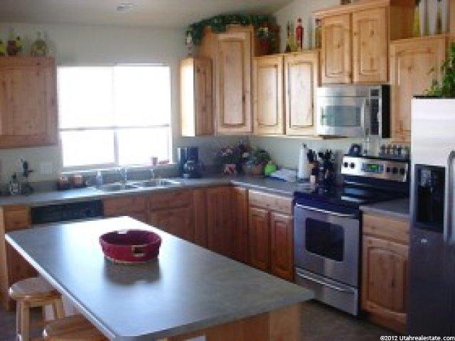 1024 Ascot Dr, North Salt Lake, UT 84054 — photo 3