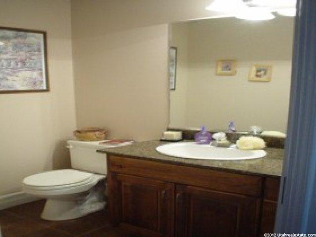 827 W 2400 S, Syracuse, UT 84075 — photo 7
