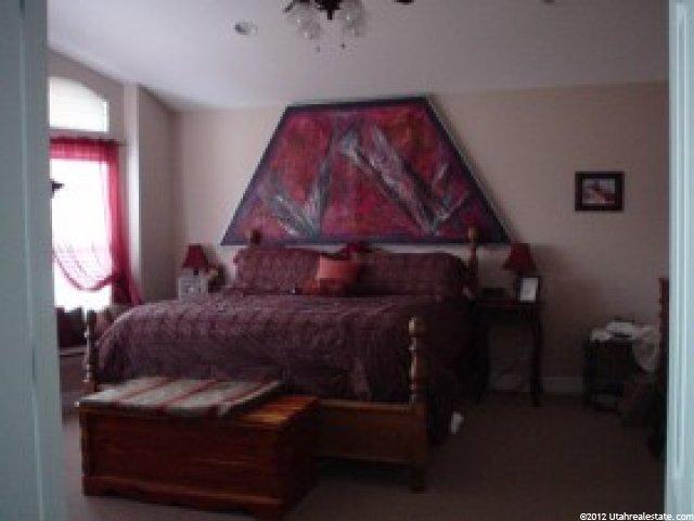 827 W 2400 S, Syracuse, UT 84075 — photo 8