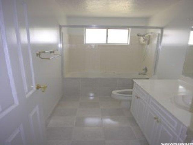 10907 Starpine Dr, Sandy, UT 84094 — photo 6
