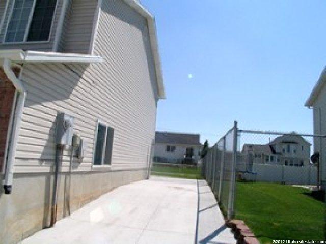 833 W 1350 N, Clinton, UT 84015 — photo 12