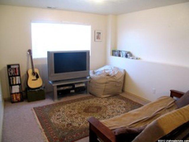 833 W 1350 N, Clinton, UT 84015 — photo 3