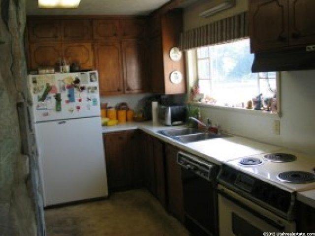 131 S 300 W, Logan, UT 84321 — photo 3