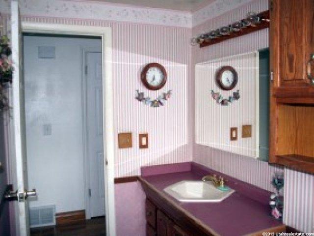 428 E 2600 S, Bountiful, UT 84010 — photo 7