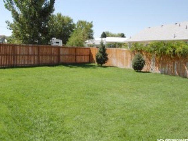3933 S 2600 W, Roy, UT 84067 — photo 11