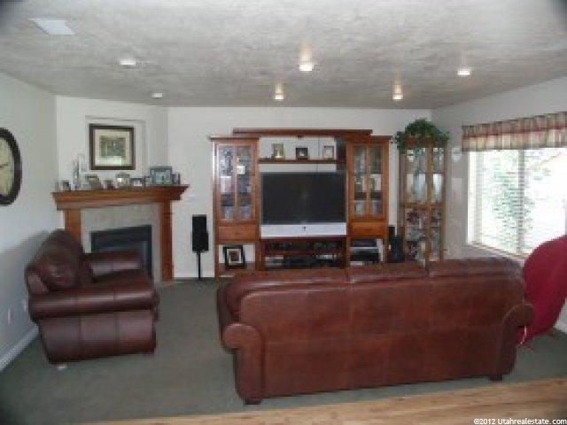345 E 450 S, Hyde Park, UT 84318 — photo 5