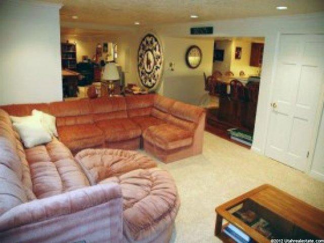 229 S 1550 E, Bountiful, UT 84010 — photo 11