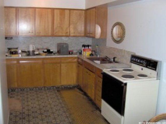 136 W 2050 N, Sunset, UT 84015 — photo 3