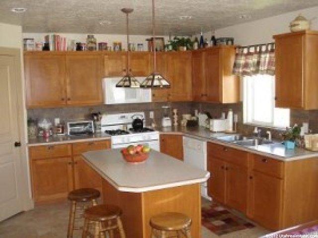 1532 W 1500 N, Farr West, UT 84404 — photo 3