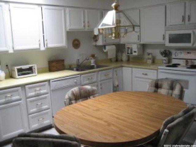 549 E Acoma Rd, Midvale, UT 84047 — photo 8