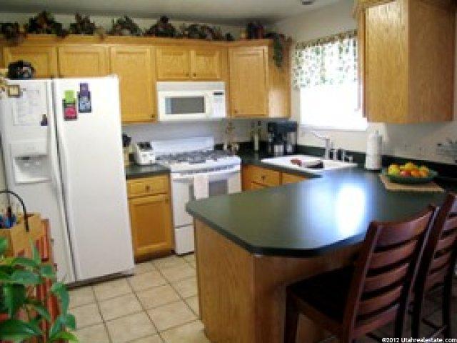370 W 1980 S, Clearfield, UT 84015 — photo 2