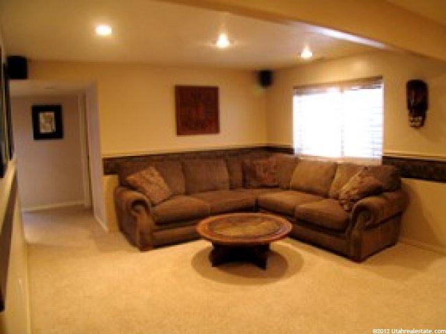370 W 1980 S, Clearfield, UT 84015 — photo 9